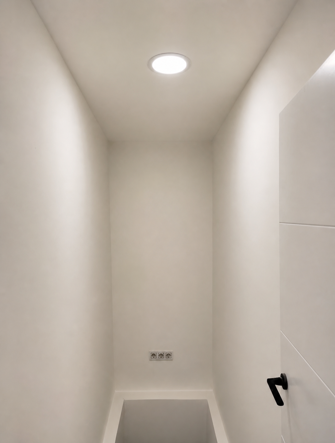 Electricidad iluminación habitación Sagunto